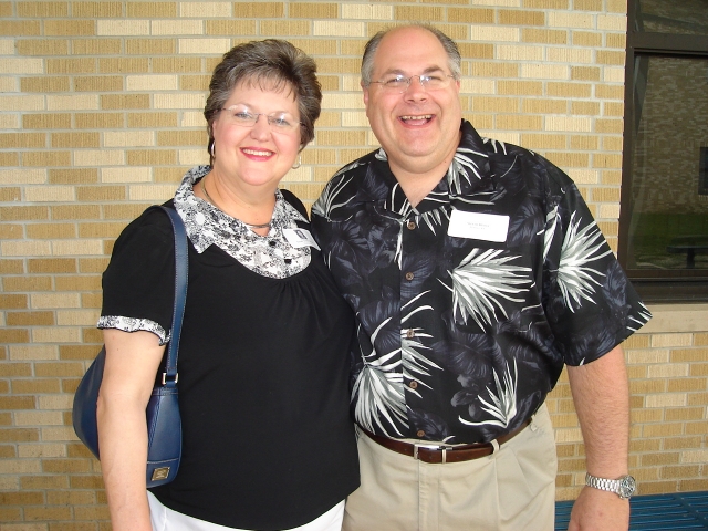 Steven and Susan Smith Briner.  They came in all the way from Kentucky!